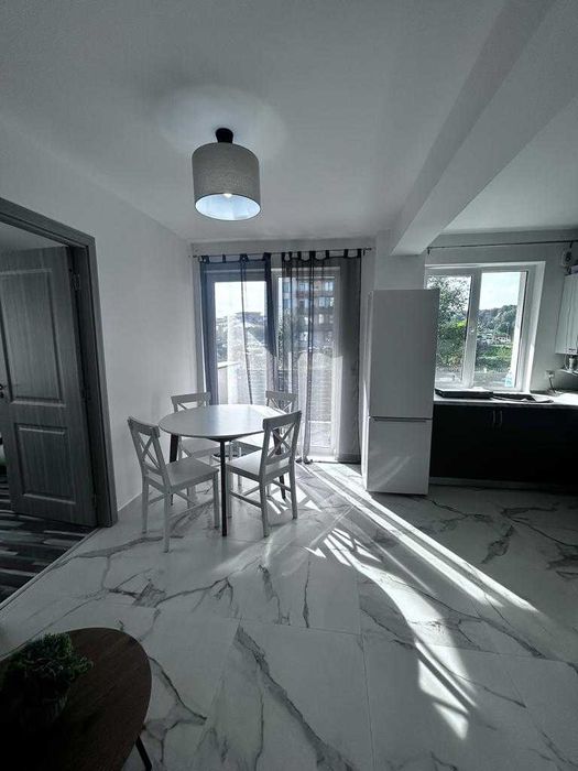 Apartament de 3 camere, cu gradina, zona Tineretului