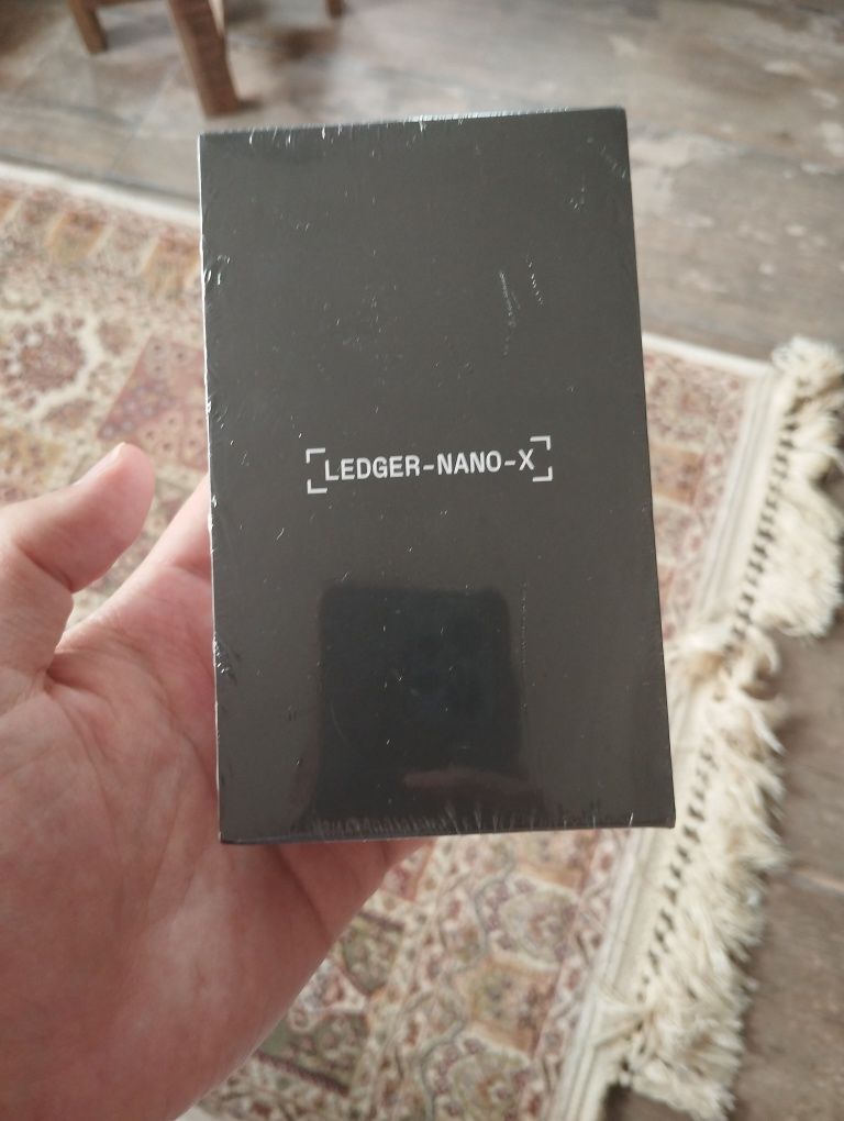 Ledger Nano X криптокошелек оффлайн онлайн