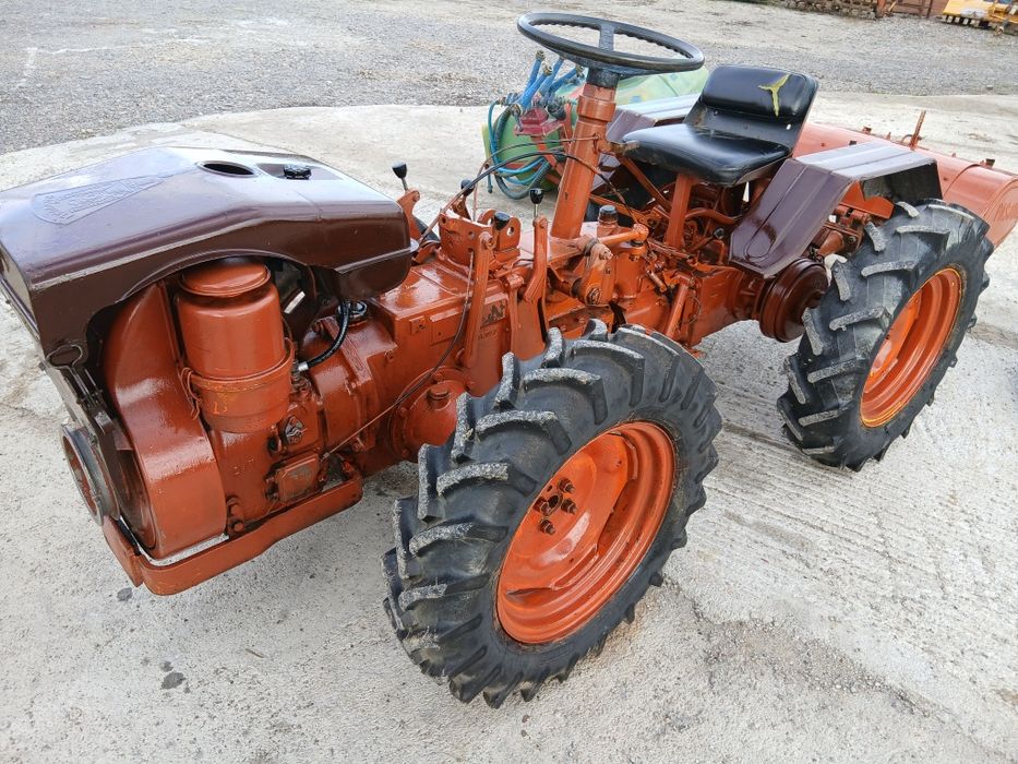 Motocultor articulat