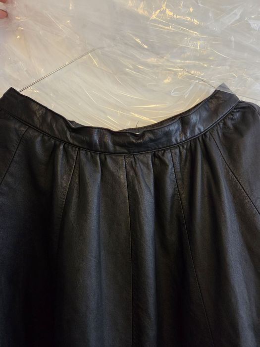 Fusta clos din piele naturala, impecabila