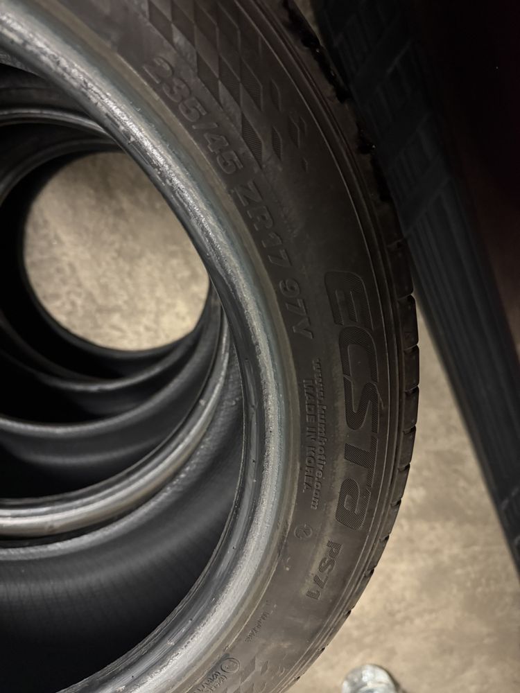 4бр. Летни гуми Kumho Ecsta ps71 235/45/17