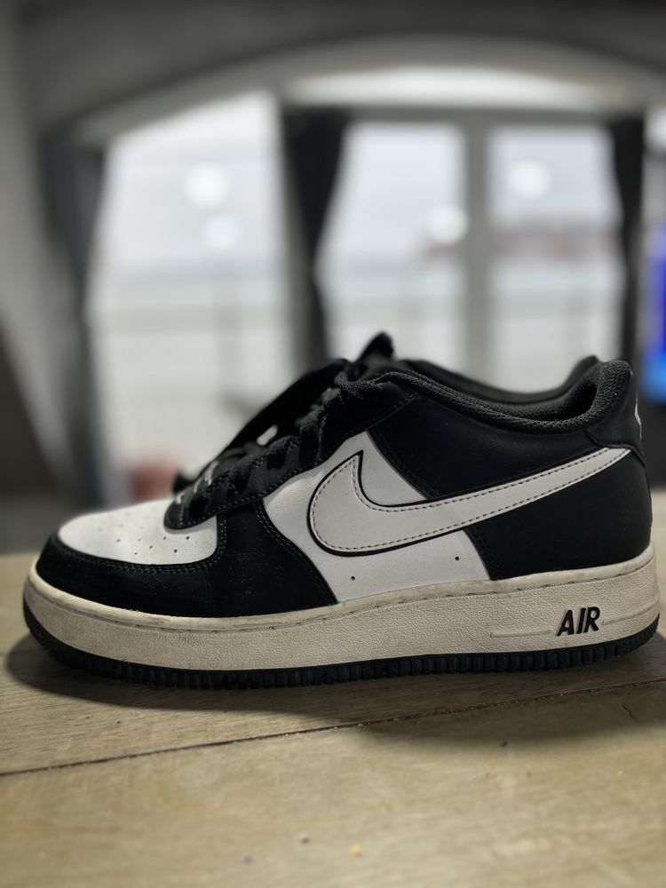 Nike Air Jordan 1 zoom и Nike air force 1
