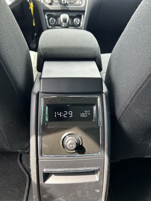 Skoda superb 2.0 tdi 140cp