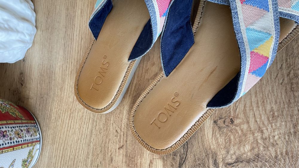 Нови дамски чехли Toms 38,кожени сандали 5th Avenue 39 номер