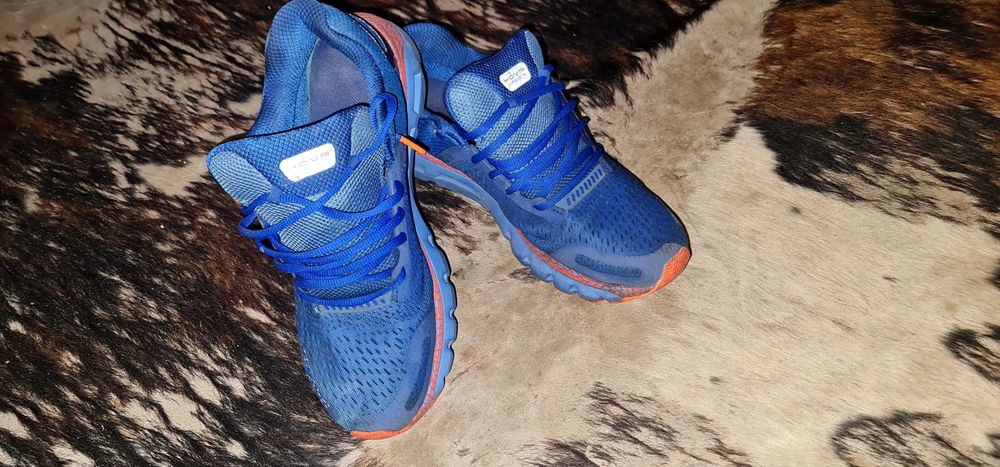 Pantofi alergare Under Armour Infinite 2 marime 44,5