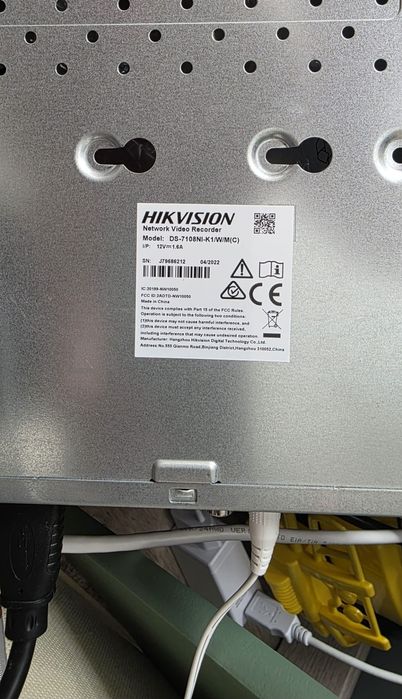 Vand/Schimb NVR 8 canale IP Hikvision DS-7108NI-K1/W/M(C), 4MP, WIFI