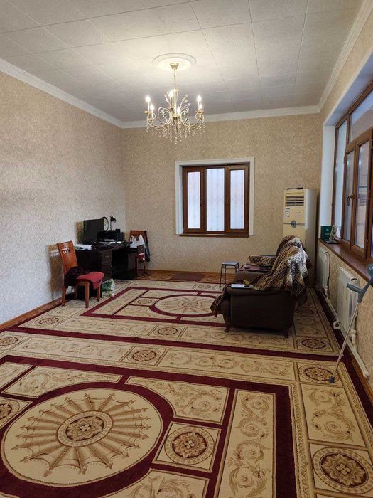 ул.Олтинводий (ул.Венгерская) Аэропорт 5,4-сот 5-ком 165 м² фасад 20 м