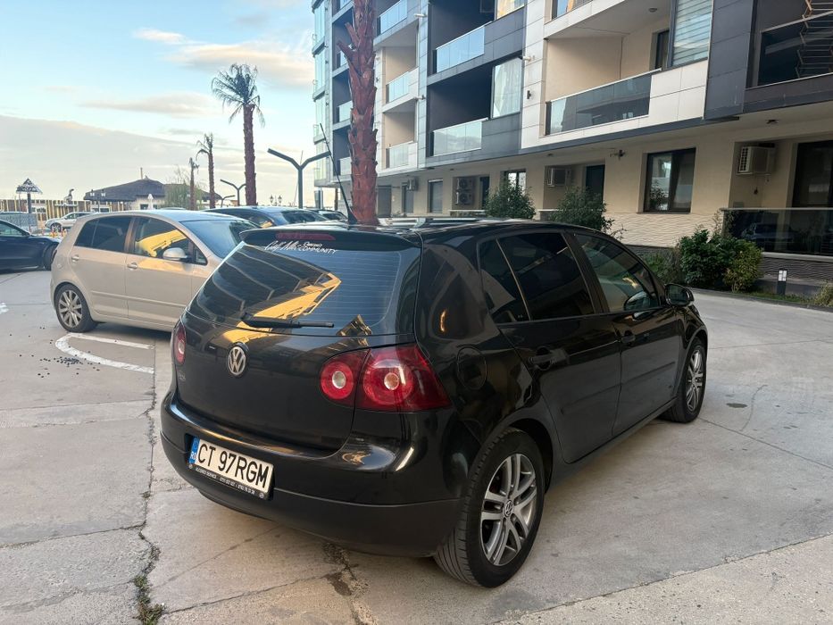 Vand  vw golf  5  1.9 TDi 105 cp