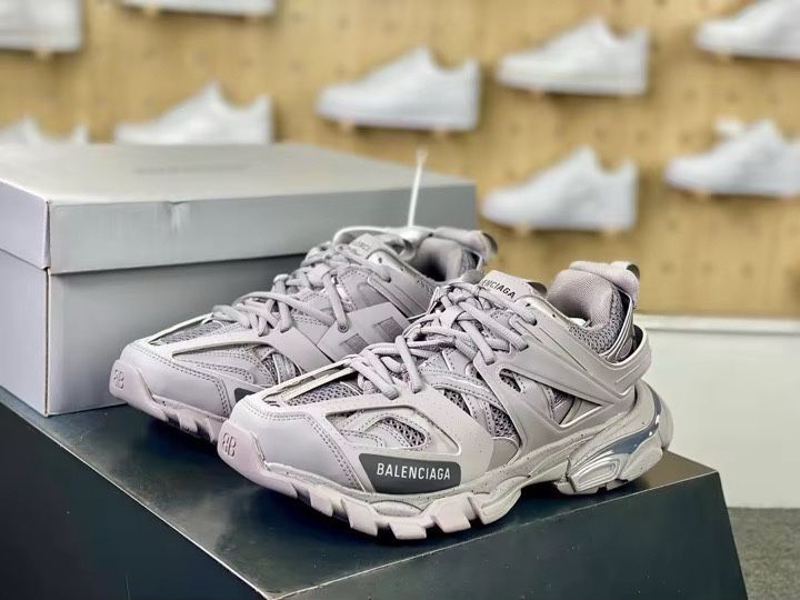 Balenciaga track