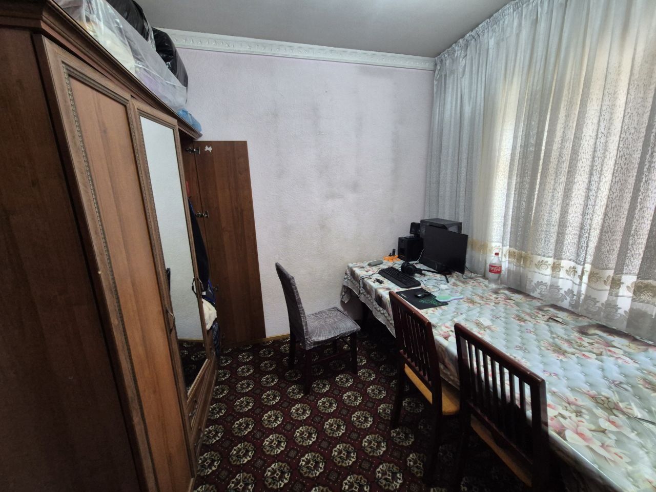 Срочно продаётся квартира в Мирзо Улугбекском рн Карасу 1