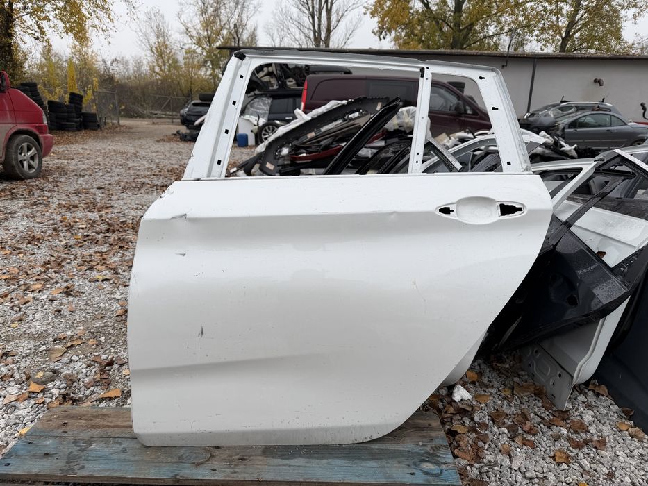 Врата BMW 2 Gran Tourer