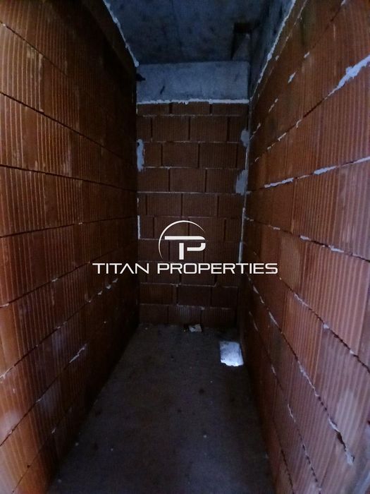 Продава се Двустаен апартамент в Пловдив, Остромила - 74 кв.м за 1230 €/кв.м - Снимка #8