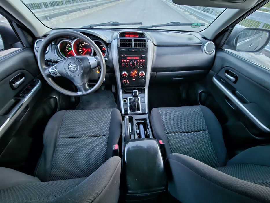 Suzuki Grand Vitara/ 4x4 *Climă