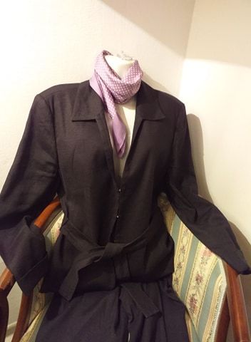 Costum dama/sacou-pantalon, semnat Christian Berg si costum raiat fin