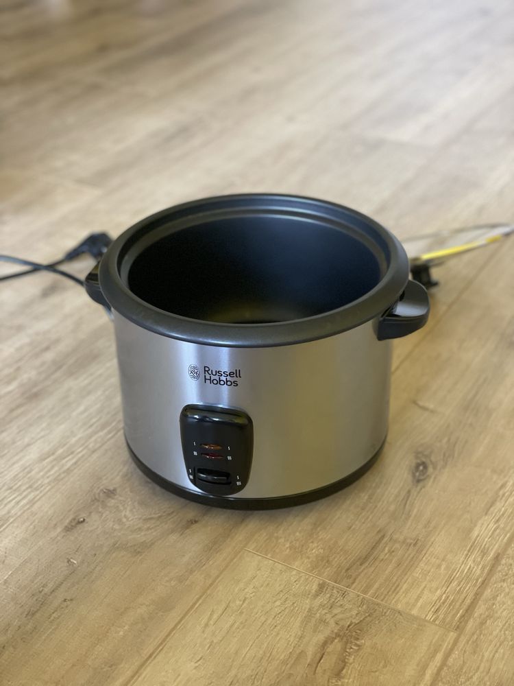 Уред за готвене на ориз Russell Hobbs