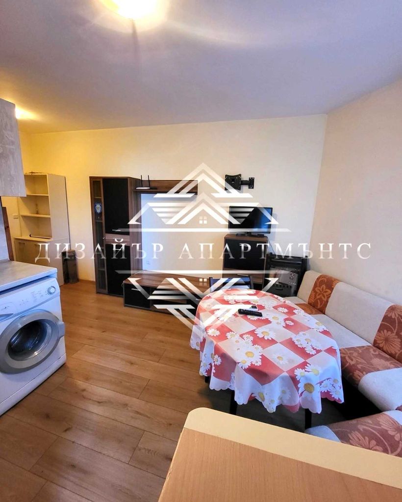 Дава се под наем Двустаен апартамент в Бургас, Сарафово - 65 кв.м за 306 € - Снимка #2