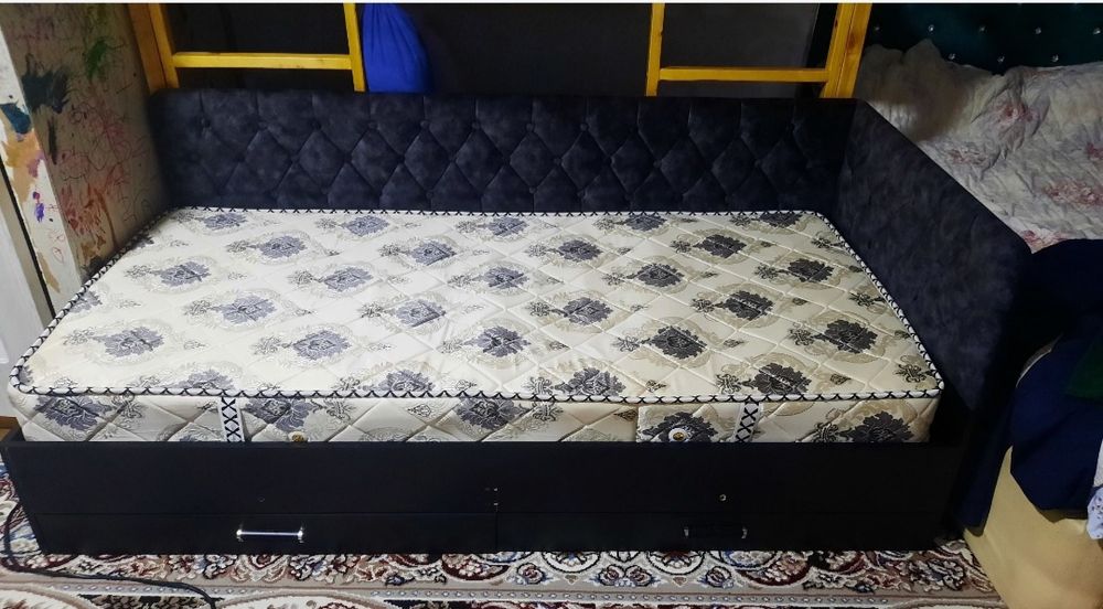 Кровать полтора С спинкой с матрасом