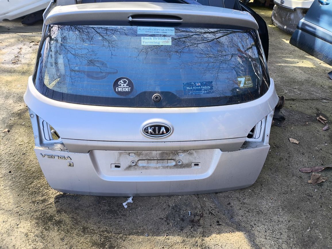 Заден капак за Kia Venga