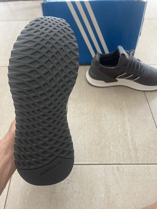 Нови кецове Adidas размер 44