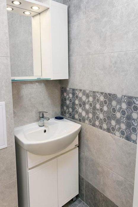 Тристаен апартамент под наем в жк. Младежки хълм