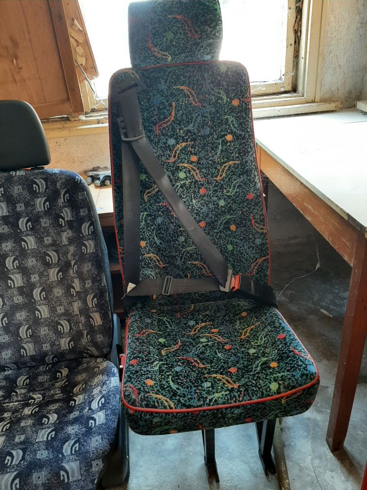 Седалки за бусове