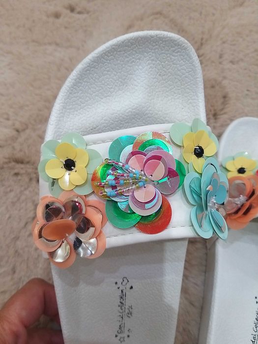 Papuci de plaja marimea 3 uk