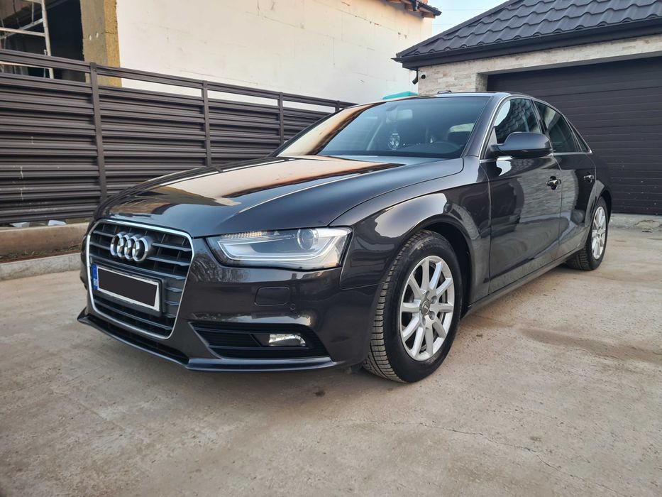 Audi A4 berlina, an 2015 luna 3, 2.0 TDI, EURO 6, 227000 KM REALI