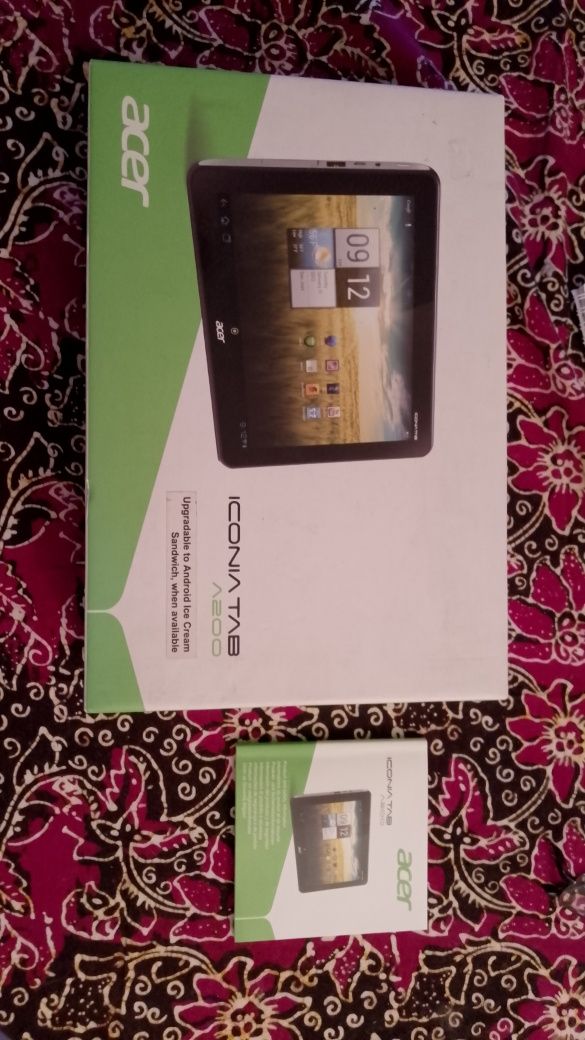 Таблет Acer Iconia A200 Работещ с някои забележки
