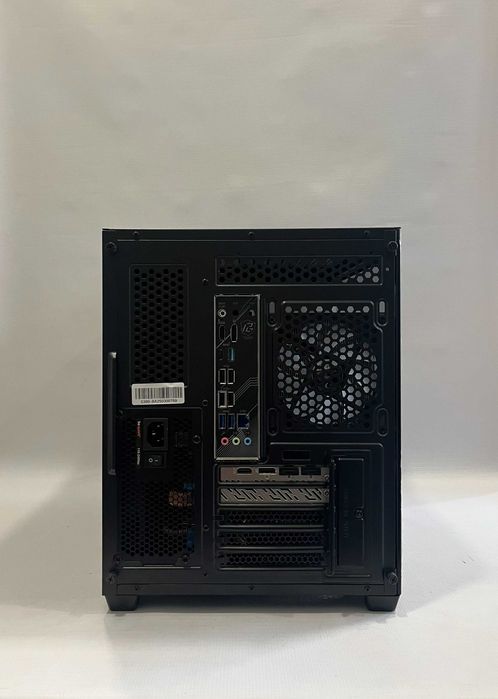 Геймърски компютър AMD Ryzen 9 7950X, RX 9070 XT 16GB, 64GB ram