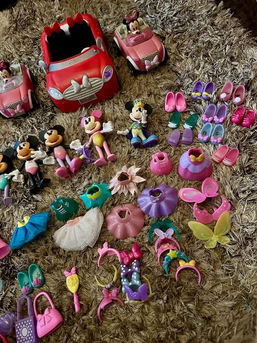Set papusi / masinute Minnie Mouse