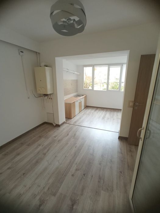 Apartament 2 camere Floresti