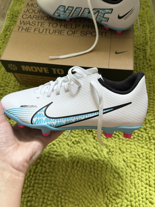 Ghete fotbal Nike Vapor 15 noi