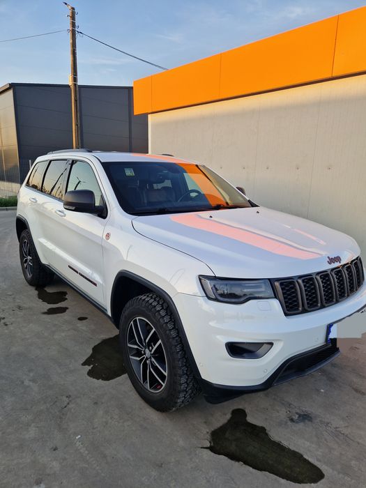 De vanzare,Grand cherokee