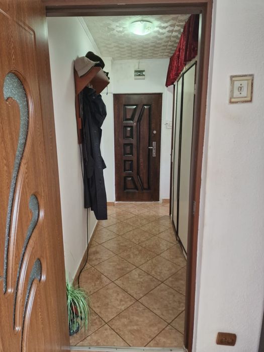 Apartament cu 2 camere la etajul 4