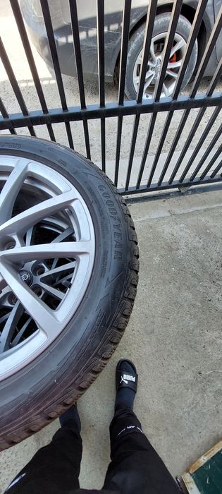 Jante +cauciucuri de iarnă 225/50/17