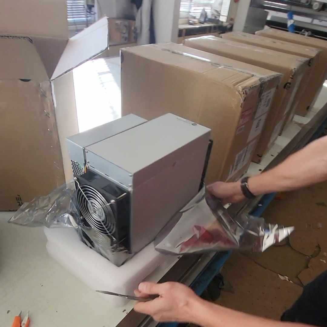 ПРОМО 50% НАМАЛЕНИЕ! Kaspa Iceriver KS3 Asic Miner/Каспа Майнер КС3