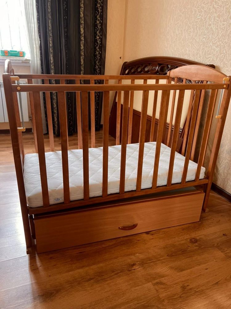 Продам люльку с матрасом почти новая