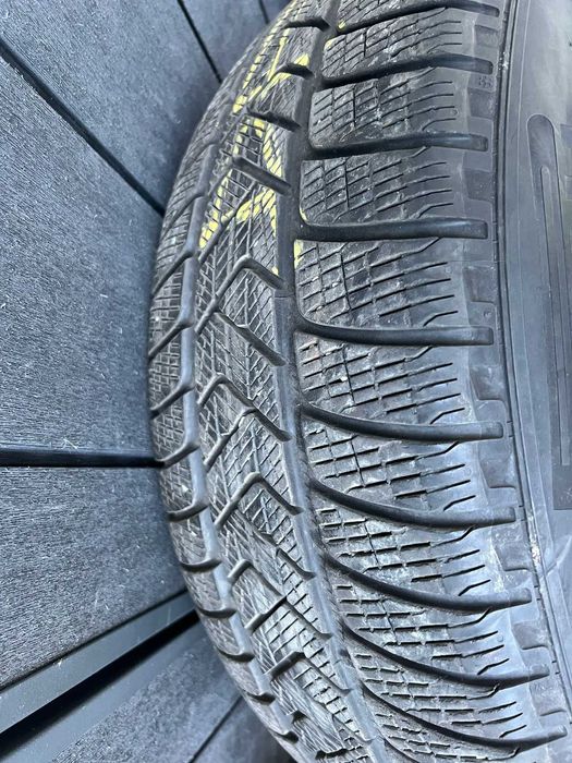 Set jante OEM BMW X5/X6 19 + anvelope iarnă Pirelli Scorpion Winter*RF