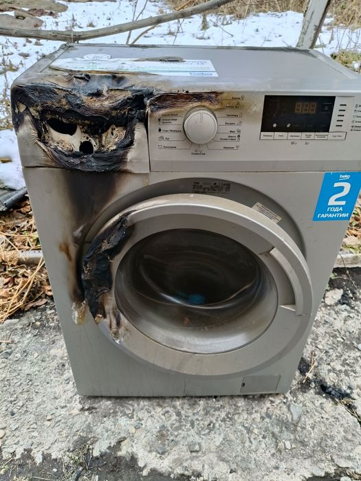Продам стиральную машину  на разбор