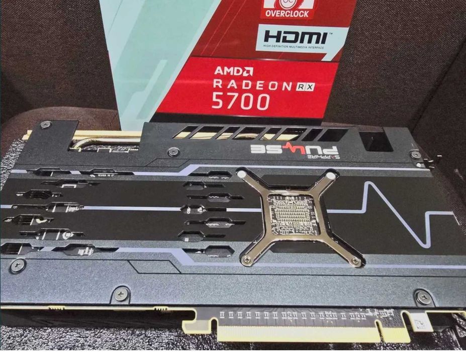 Placă Video Sapphire Radeon RX 5700 PULSE BE 8GB GDDR6 256-bit