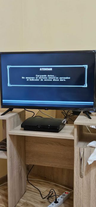 PlayStation 3 slim modat 750gb
