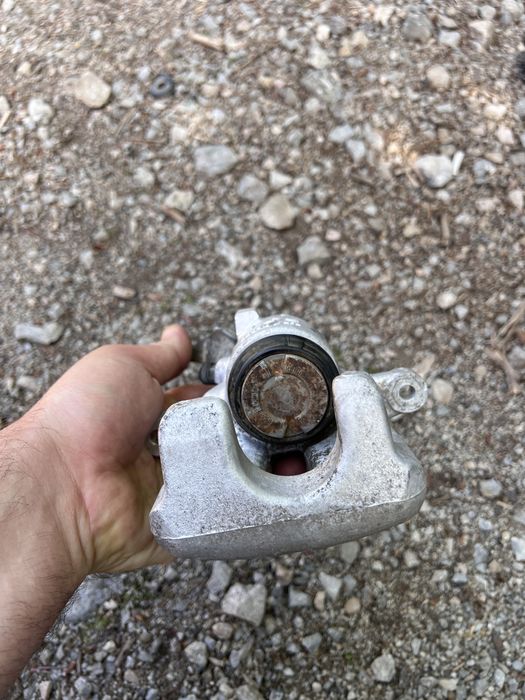 Оригинален Заден ляв апарат за Шкода Октавия 2 4х4