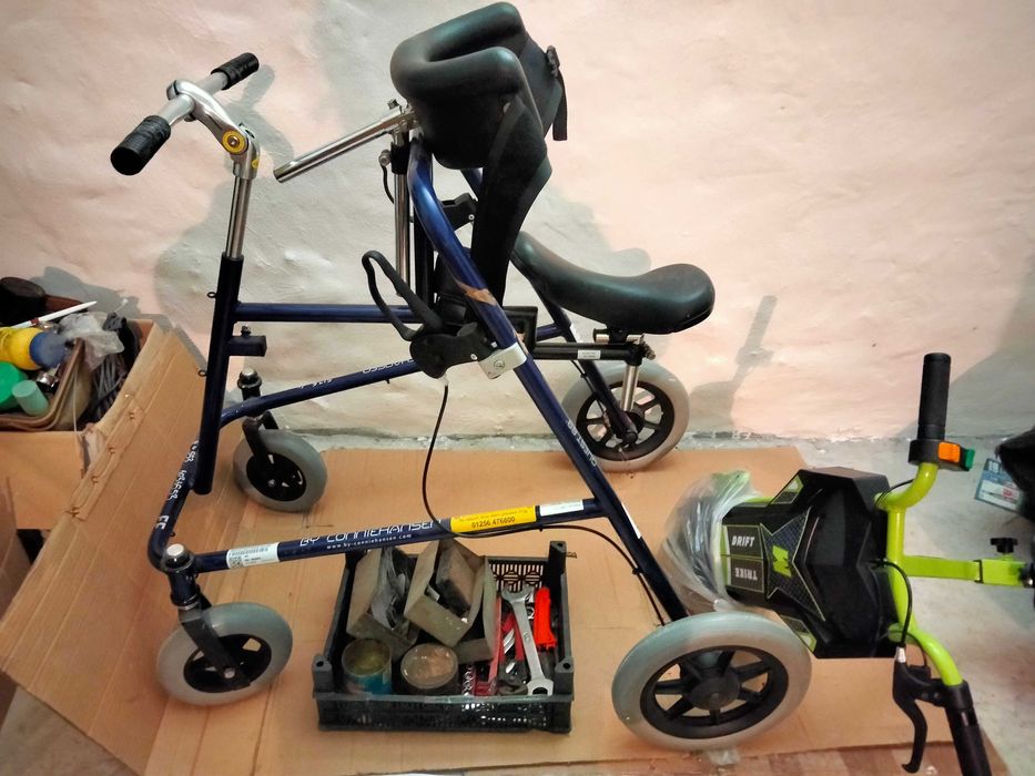Tricicleta pentru persoane cu dizabilitati