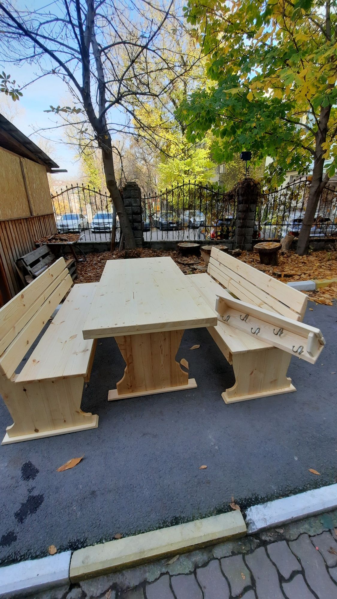 Комплект стол с двумя скамейками