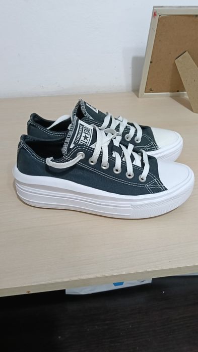 Adidași tenes Converse originali