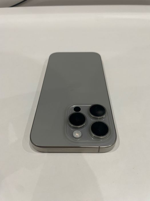 IPhone 15 Pro 256GB 90 % Батерия