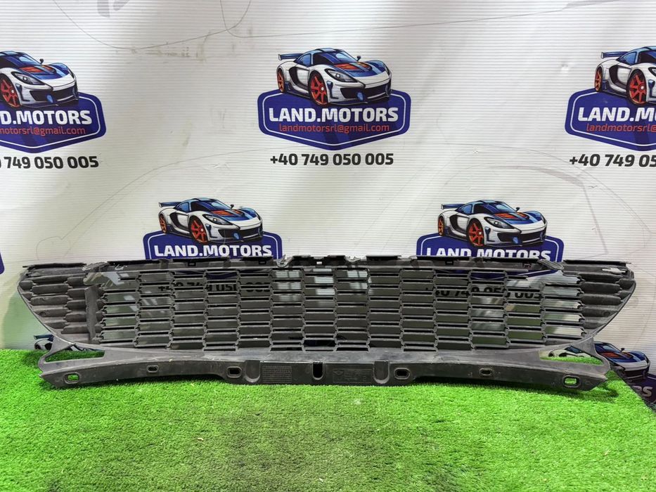GRILĂ CENTRALĂ BARĂ FAȚĂ MINI COOPER S R56 LCI 2011 1.6 BENZINA 2010-2013 3 USI Hatchback COD OEM 51110442012 51068610 2010-2013