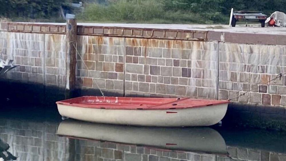 Barca fibra de sticla 3.7 metri 1.55 latime stabila usoara