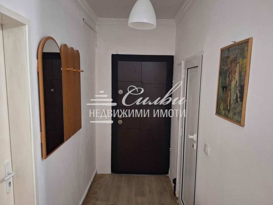 Тристаен апартамент-кв. Боян Българанов 1