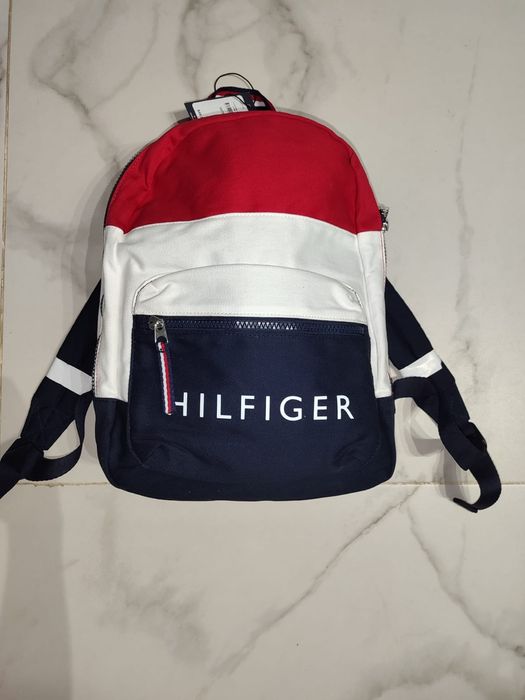 Продам рюкзак новый Tommy Hilfiger оригинал